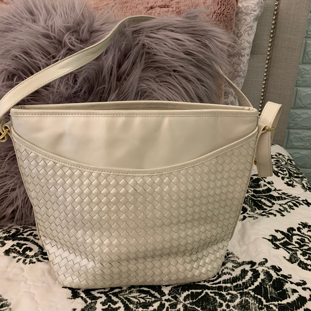 Beautiful GANSON cross body bag